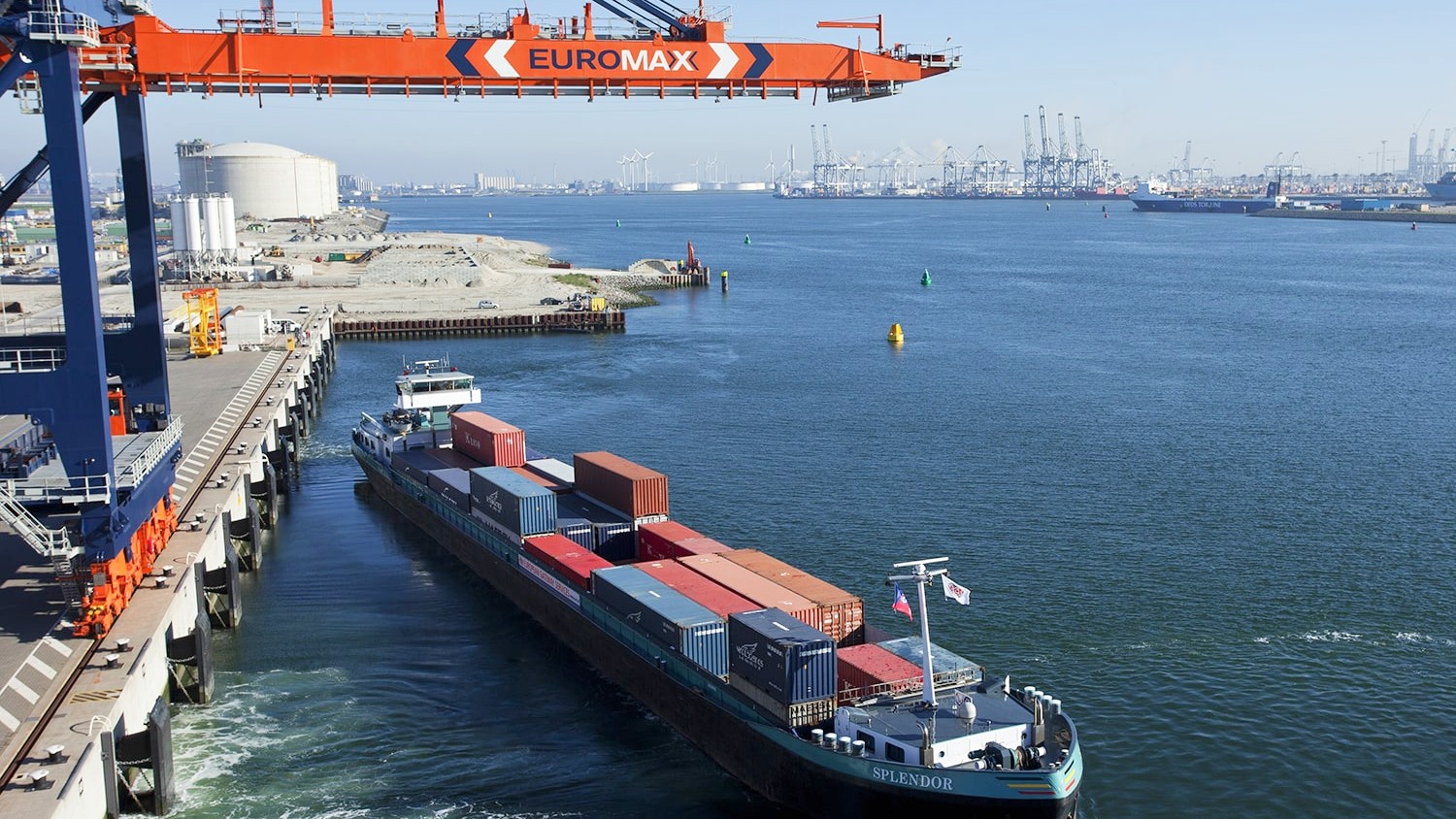  Binnenvaart terminal Rotterdam 