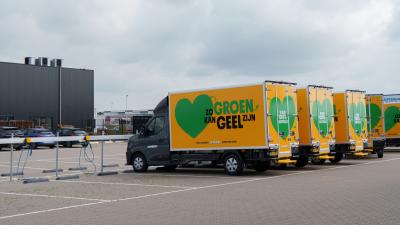 Renault-levert-Master-E-Tech-electric-aan-Jumbo-voor-duurzamere-bezorging-boodschappen