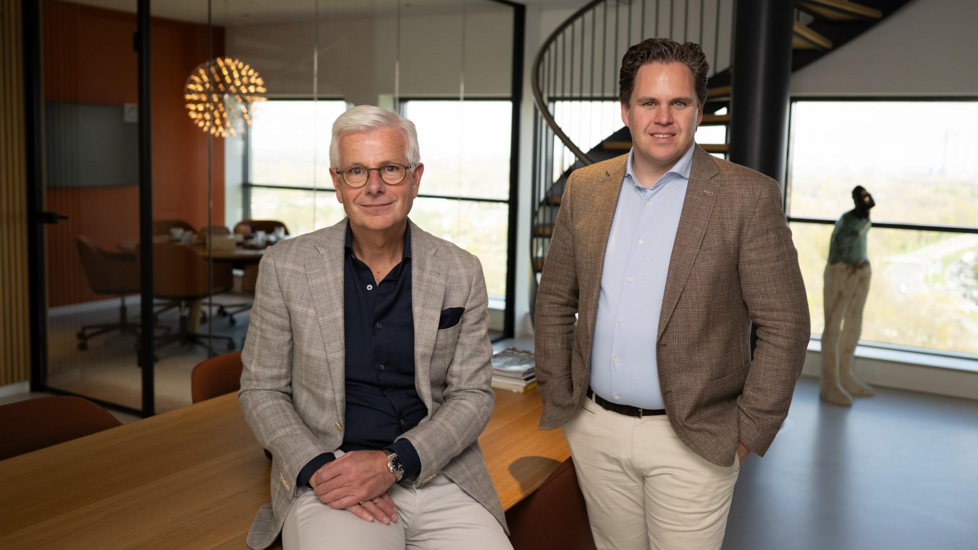 Adriaan Molenschot en commercieel directeur Willem van der Meijden van de Tilburgse ontwikkelaar HVBM Vastgoed