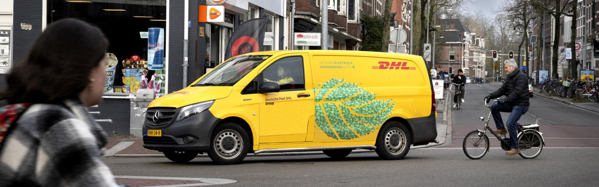 DHL CityHub_bezorger in stad